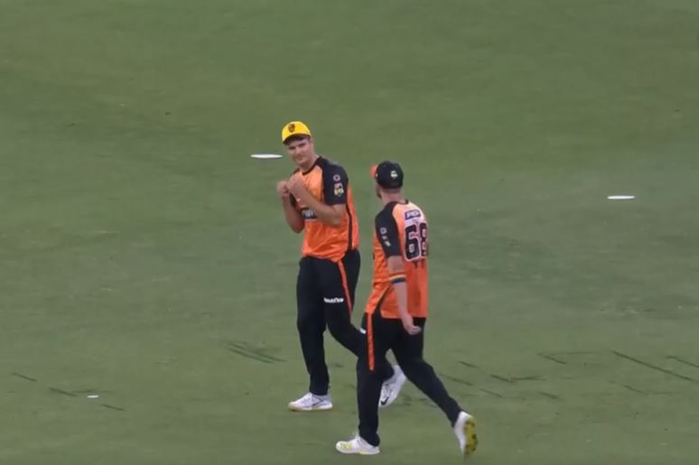 Perth Scorchers smash Melbourne Renegades by 13 runs