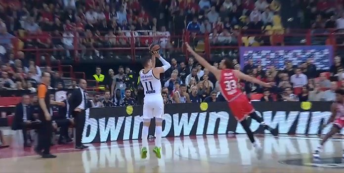 Robust Real Madrid outmuscle Olympiacos Piraeus 77-71