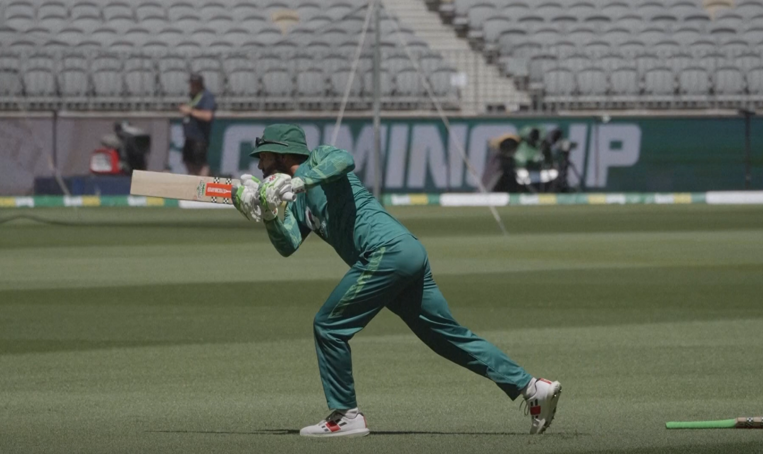 Pakistan practice and look ahead to first Test against Australia