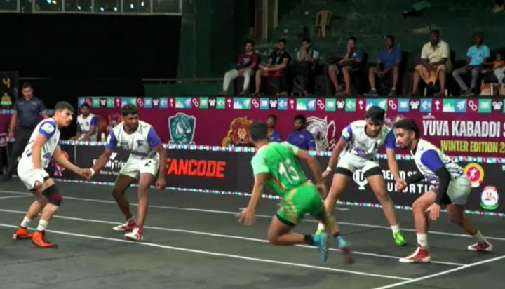 Spirited Periyar Panthers edge past Chola Veerans by 4 points