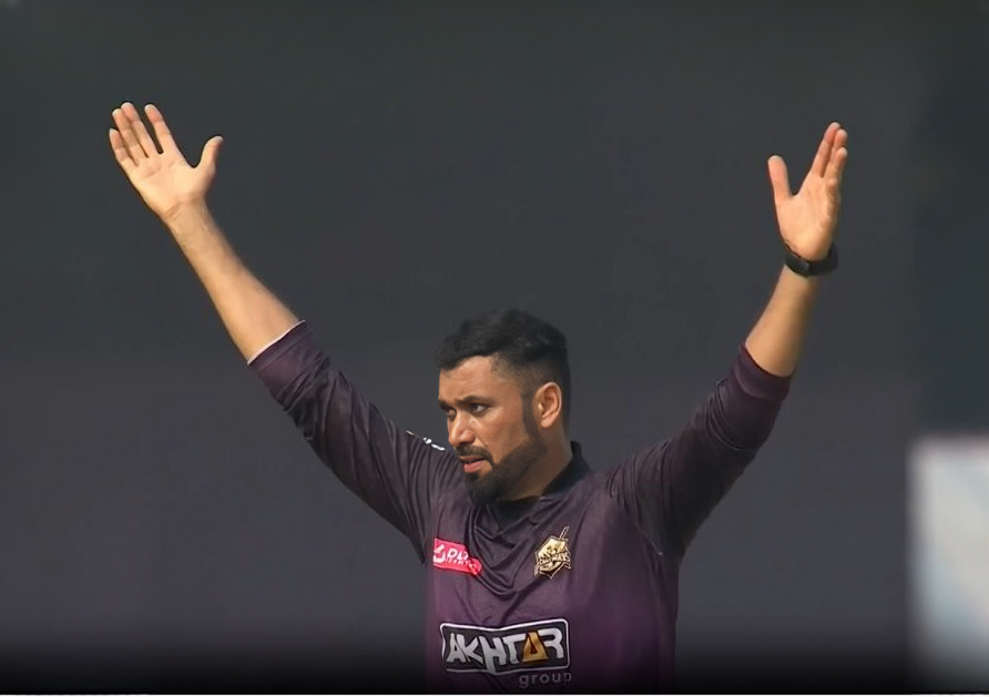 3 for 24! Sharp Bilal Khan slows down Sylhet