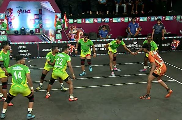 Palani Tuskers humble Chola Veerans 33-22