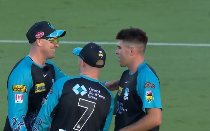 Heat overcome Sixers by 3 runs in rain-hit contest