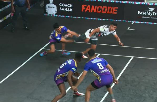 11 Raid points! Mayank Saini spreads his magic