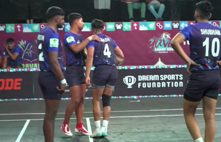 Periyar Panthers edge past Maurya Mavericks 32-28