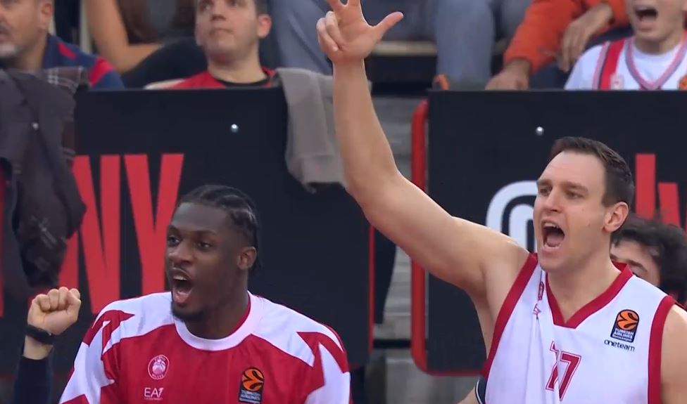 Upbeat Olympiacos Piraeus edge past Olimpia Milano 79-74