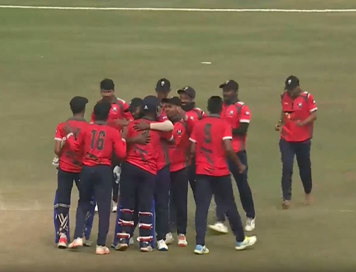 Super Over Thriller! Alipurduar Thunders pip Combined Avengers by 2 wickets
