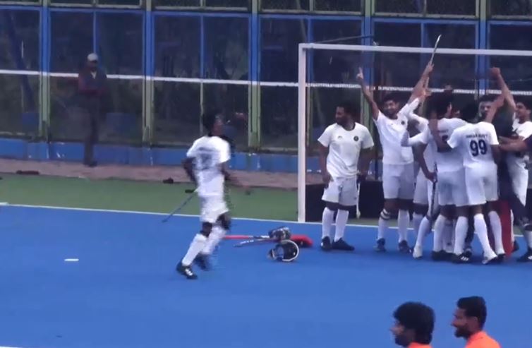 3-2! Indian Navy hold nerves to pip Indian Oil Corporation Ltd.