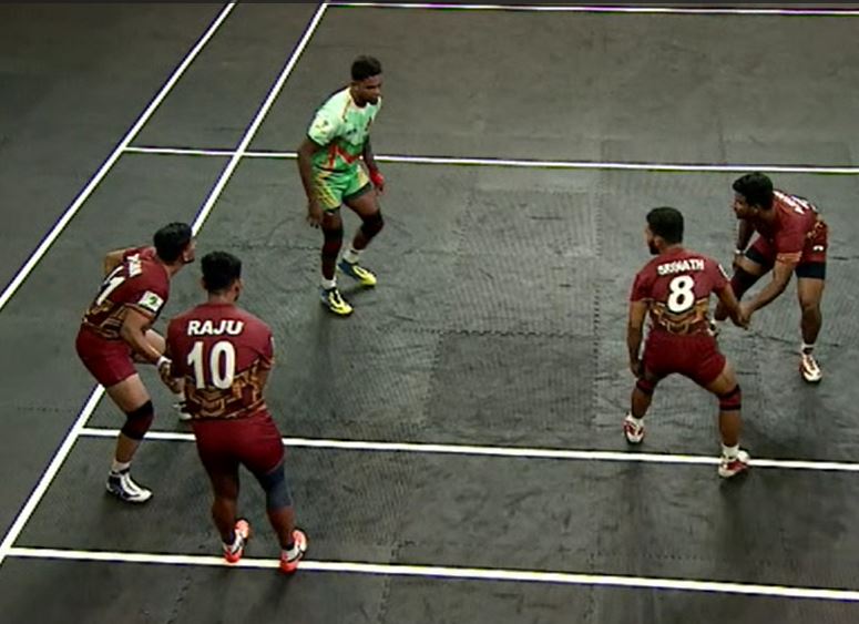 Vijayanagara Veers flatten meek Chola Veerans by 12 points