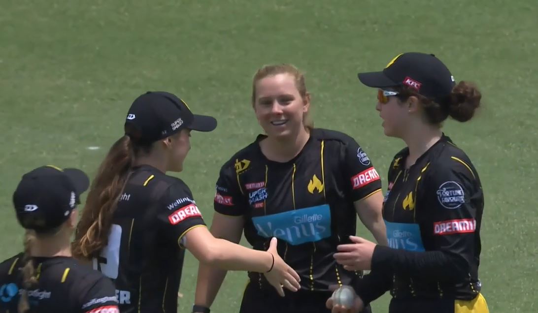 Wellington Blaze beat Auckland Hearts by 5 wickets in a low-scoring clash