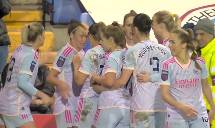 Arsenal drub Liverpool with convincing 2-0