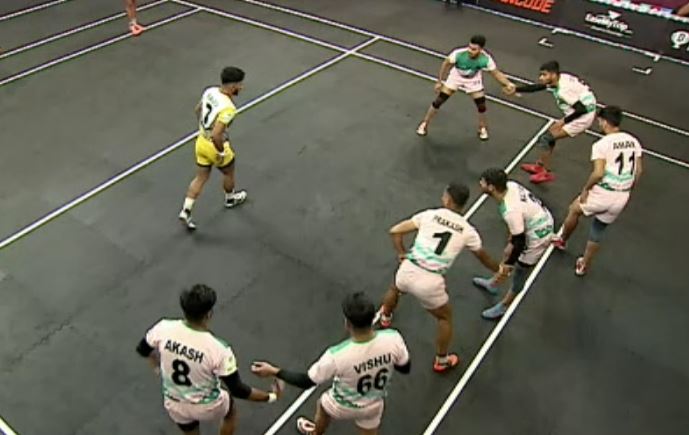 Raju Singh displays cheeky raids