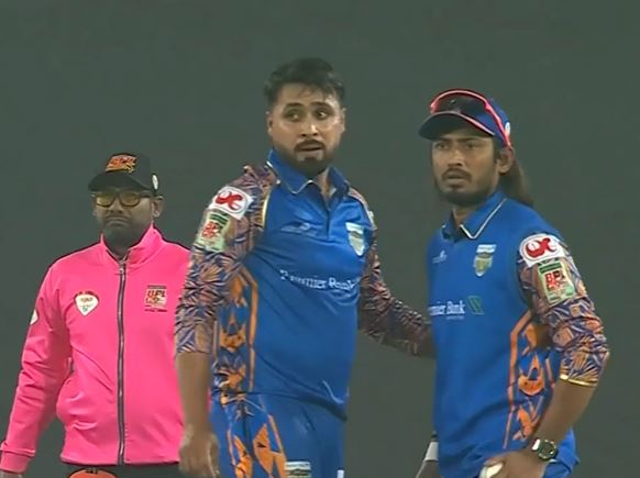 3-fer! Faheem Ashraf puts a dent on Chattogram