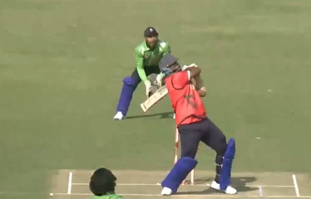 315 Strike Rate! Almanda Akash's fiery 63* off 20