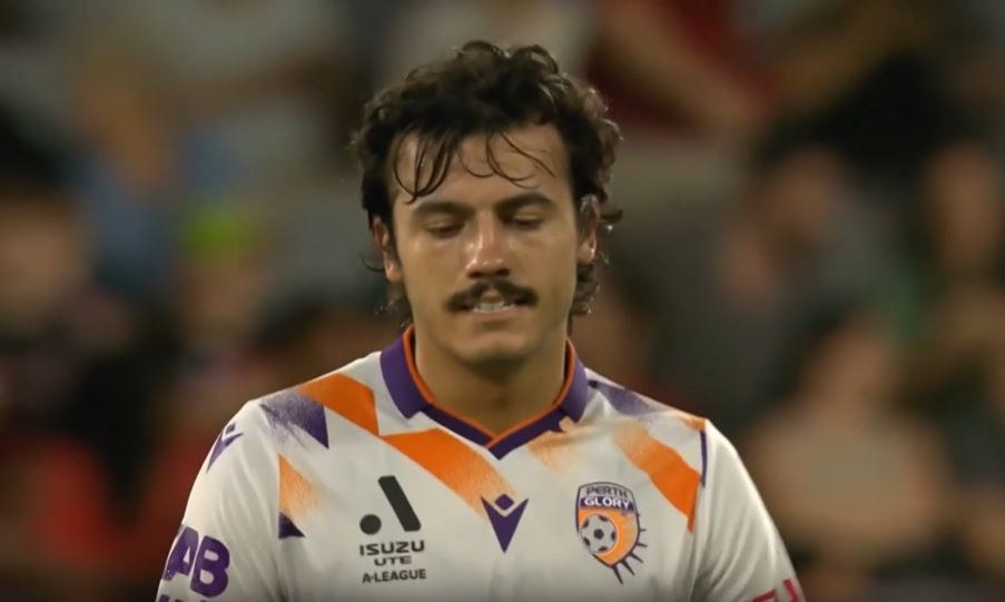 Puissant Perth Glory edge past Western Sydney Wanderers 2-1