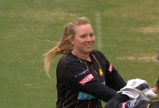 Leigh Kasperek puts a dent on Northern Brave Women
