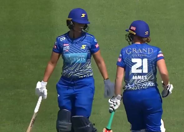 Otago Sparks waltz past Central Hinds by 8 wickets