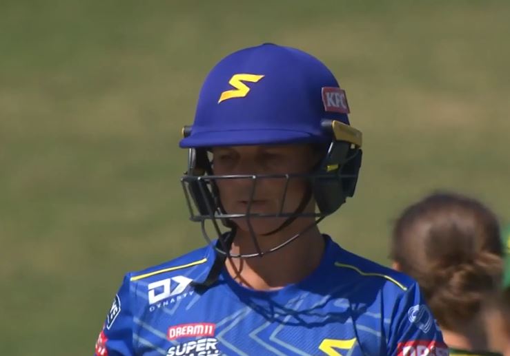 Unbeaten 52! Suzie Bates gives brisk start to Otago Sparks