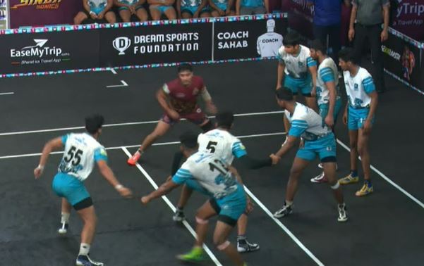 12 Raid points! Santosh Banothu returns with Kamaal performance