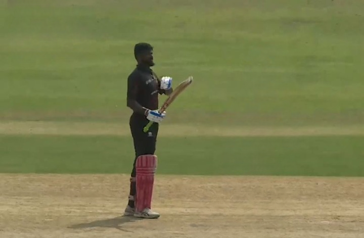 11 Fours, 3 Sixes! Surendran Chandramohan hits a blistering 82