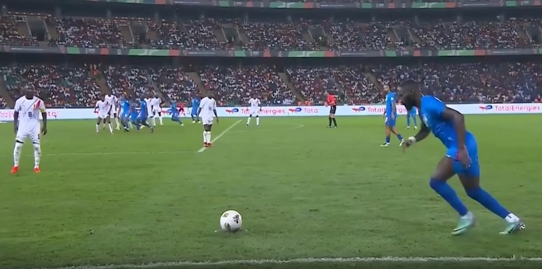 Masuaku's Free-Kick Marvel! A masterclass in precision and power