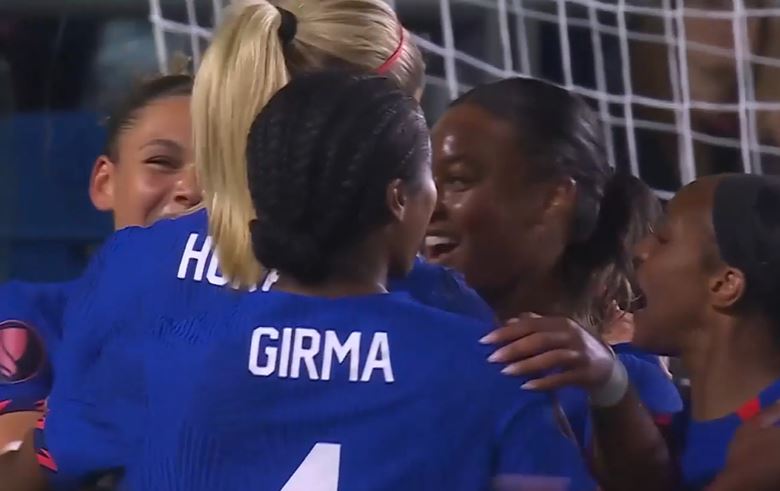 4-0! USA Cruise Past Argentina