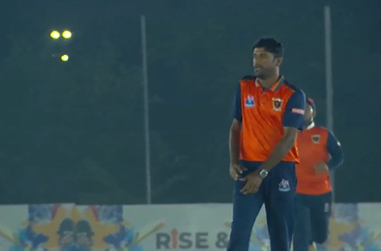 Ravindra Sante Sets the Platform with Fiery 3-Fer