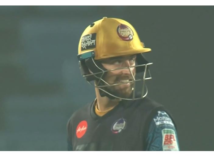 55 off 44! Alex Ross Stands Strong for Dhaka