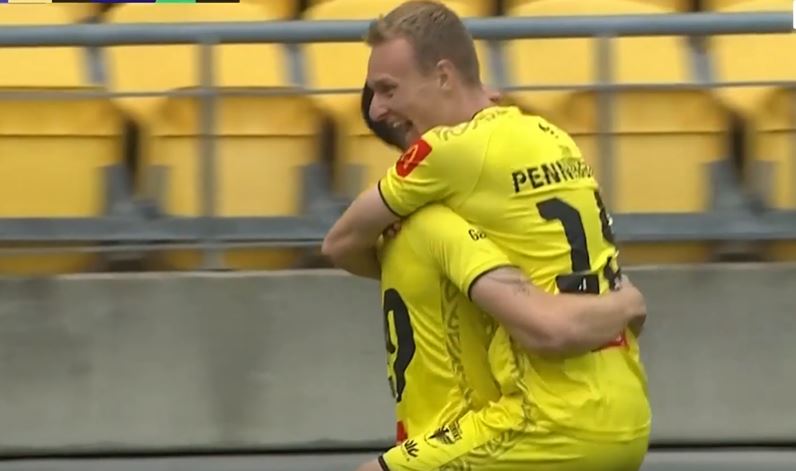 Wellington Phoenix Sail Past Western United 2-0