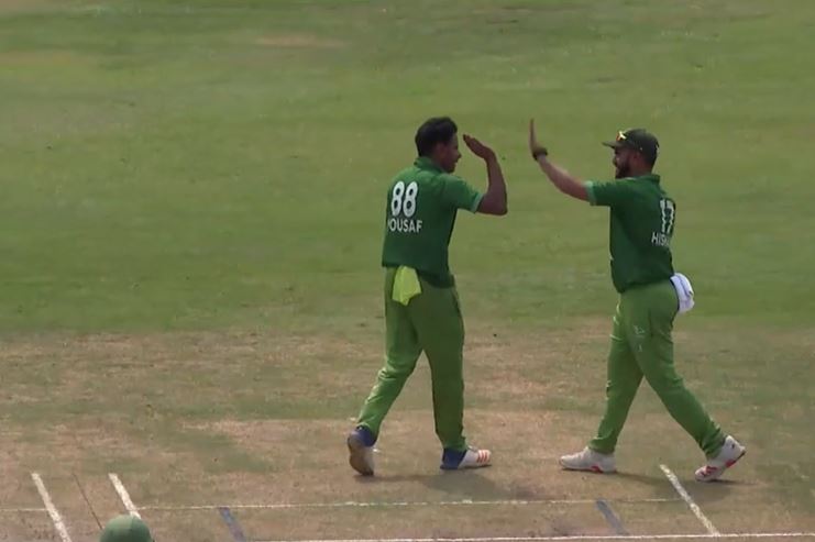 3 for 16! Imran Yousaf sparkles with the ball