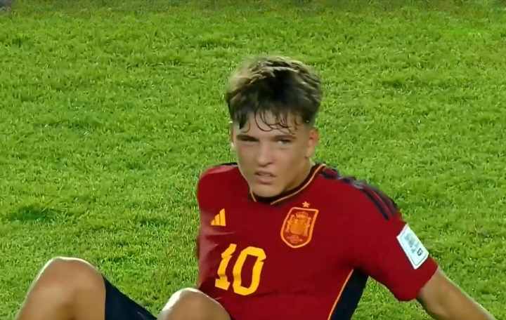 Spain fight hard to beat Mali 1-0