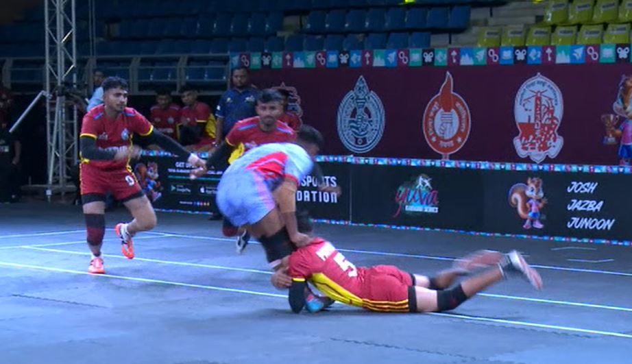 Nisar Pathan Steals the Show