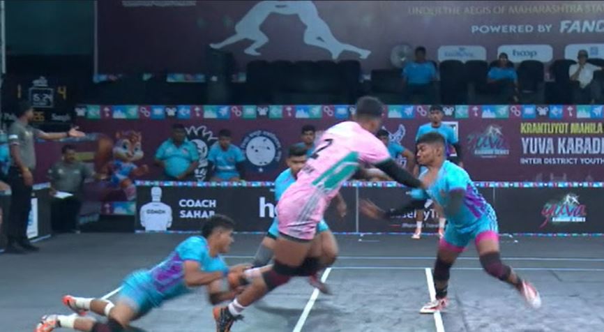 12 Raid Points! Abhishek Gunge Shows No Mercy