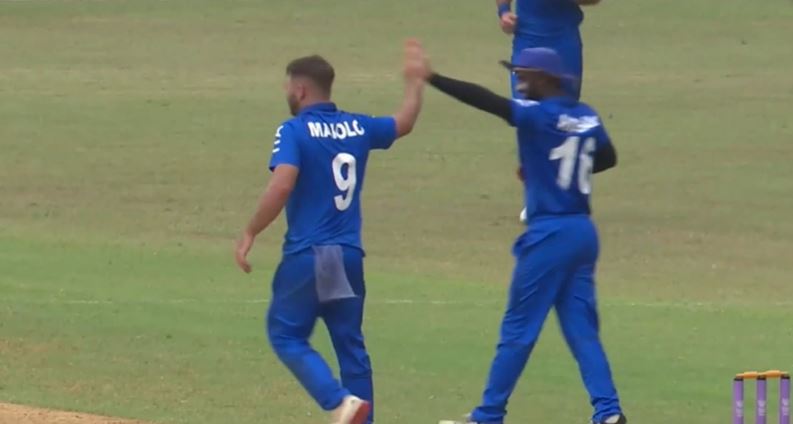 Italy vs Tanzania: Nicholas Maiolo's 3 for 26