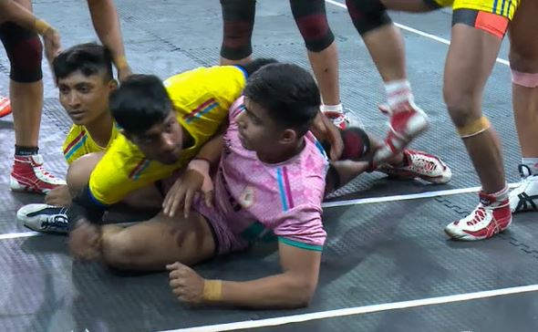 Vaibhav Rabade's Kamaal Moment