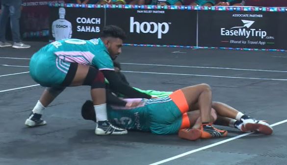 Varun Khandale's Kamaal Raid