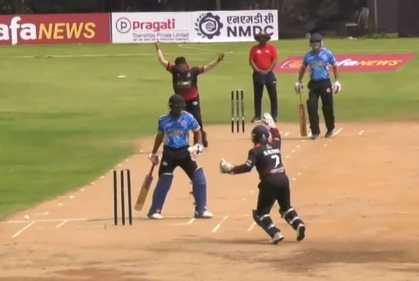 Rangareddy Royals vs Karimnagar Kings: P Chandrasekhar Rao's 3 for 22