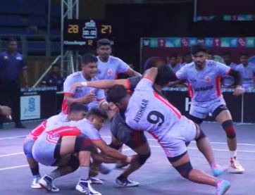 Avishkar Puts on a Kamaal Moment