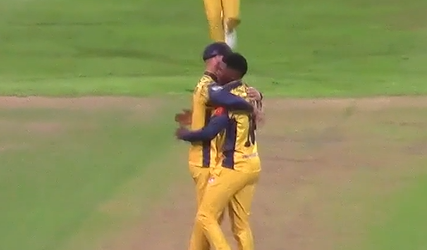 Imperial Lions vs Western Province: Nqabayomzi Peter's 4 for 7