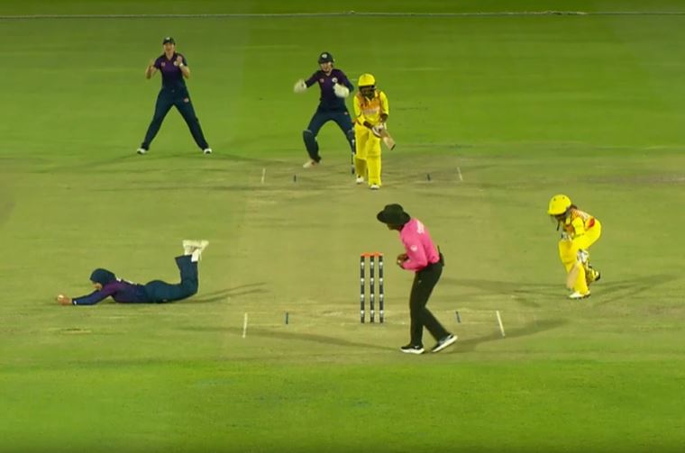 Scotland vs Uganda: Abtaha Maqsood's 3 for 10