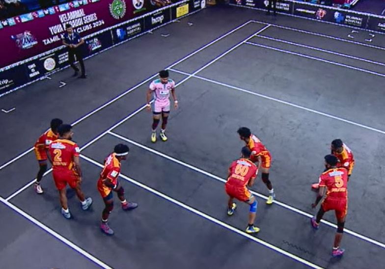 Durai Singam cruise past Chennai Sports 49-28