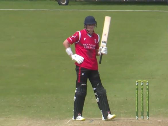 Munster Reds vs Leinster Lightning: Benjamin Calitz's 54* off 41