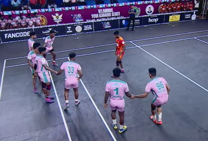 14 Raid Points! E Dravid's sensational display